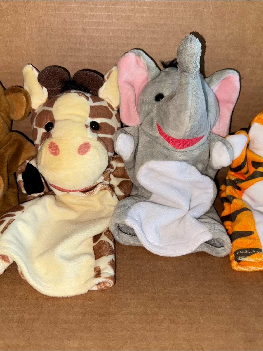 4 Melissa & Doug Animal Hand Puppets Lot Elephant Tiger Monkey Giraffe A15